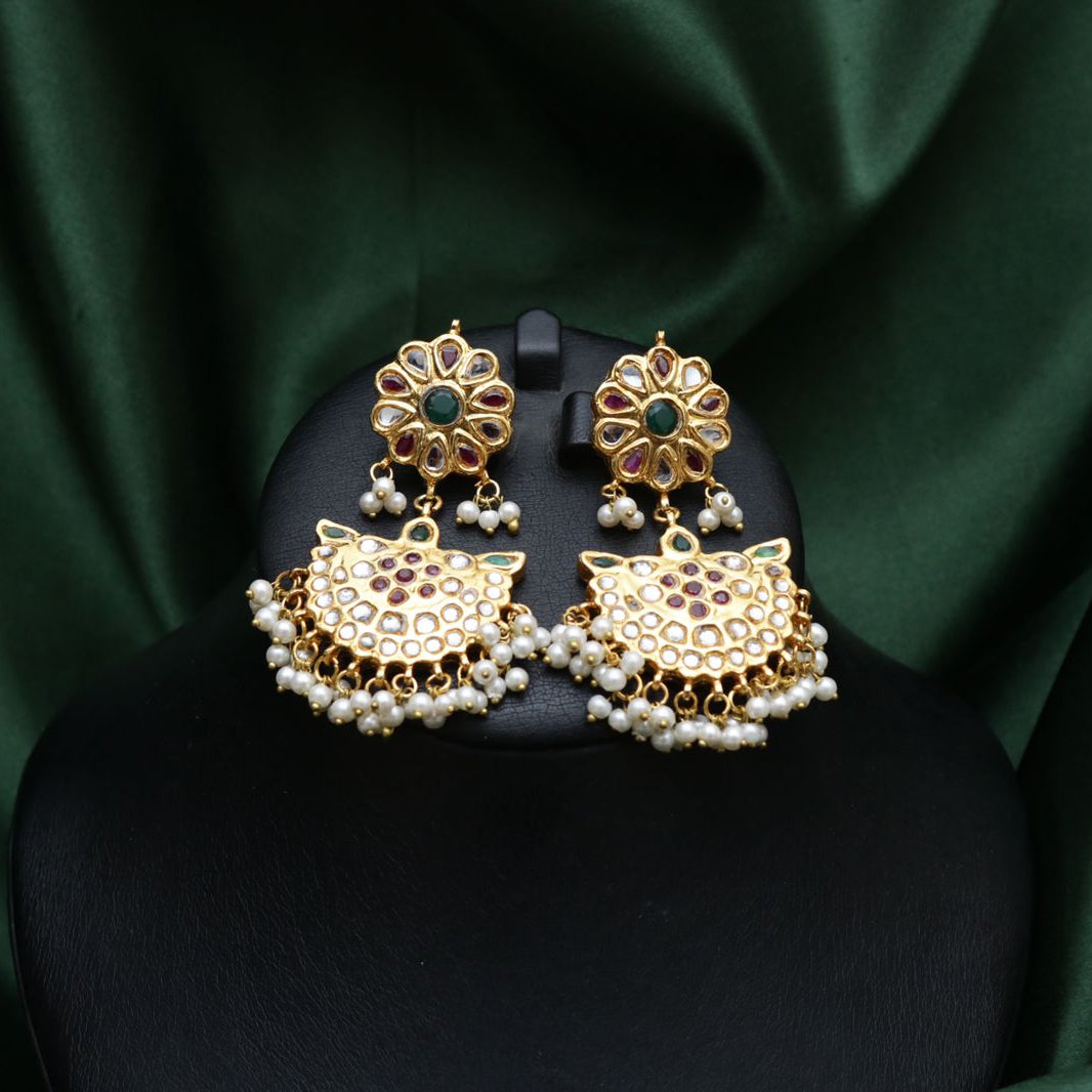 Graceful Heritage Kundan Set
