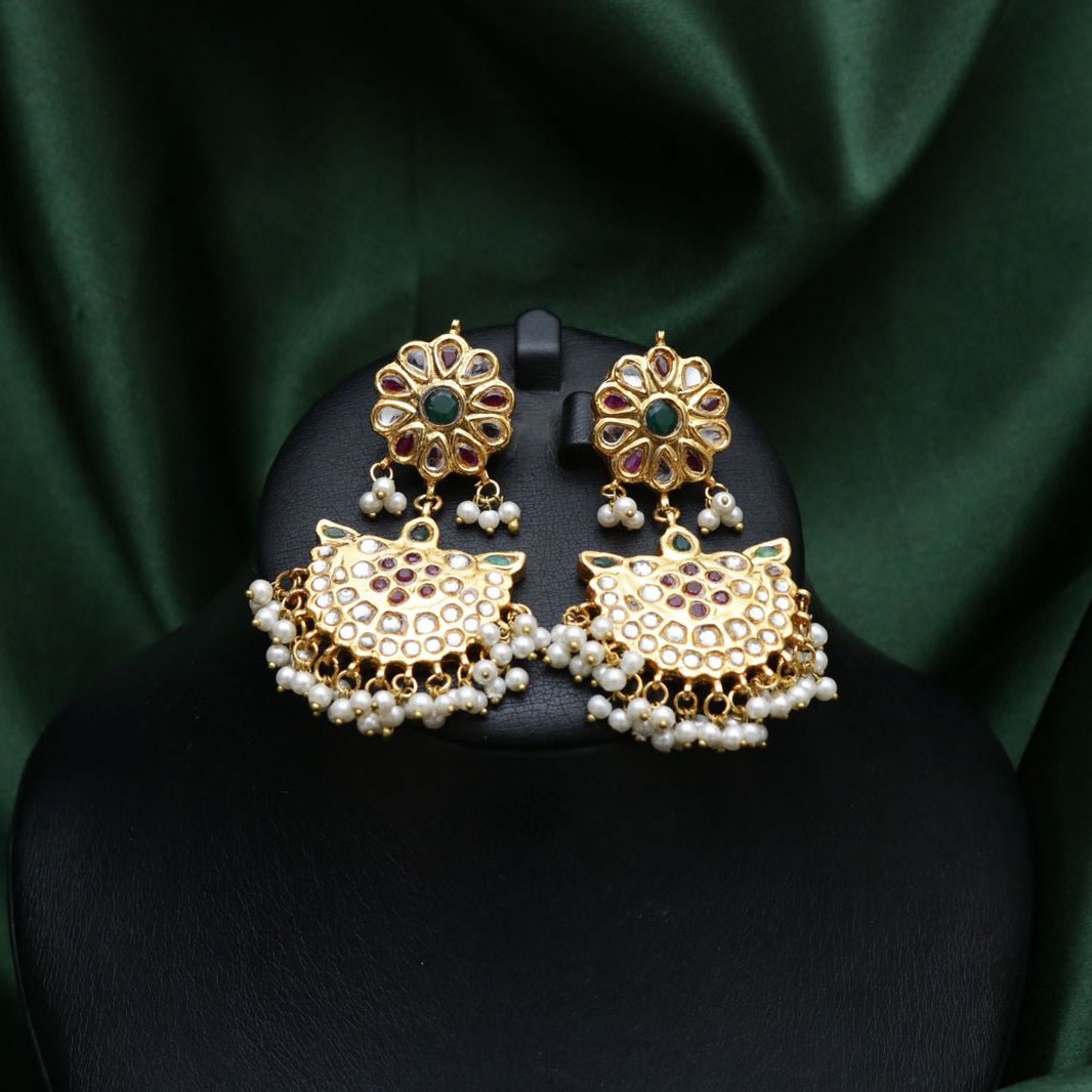Graceful Heritage Kundan Set - Riwaaj