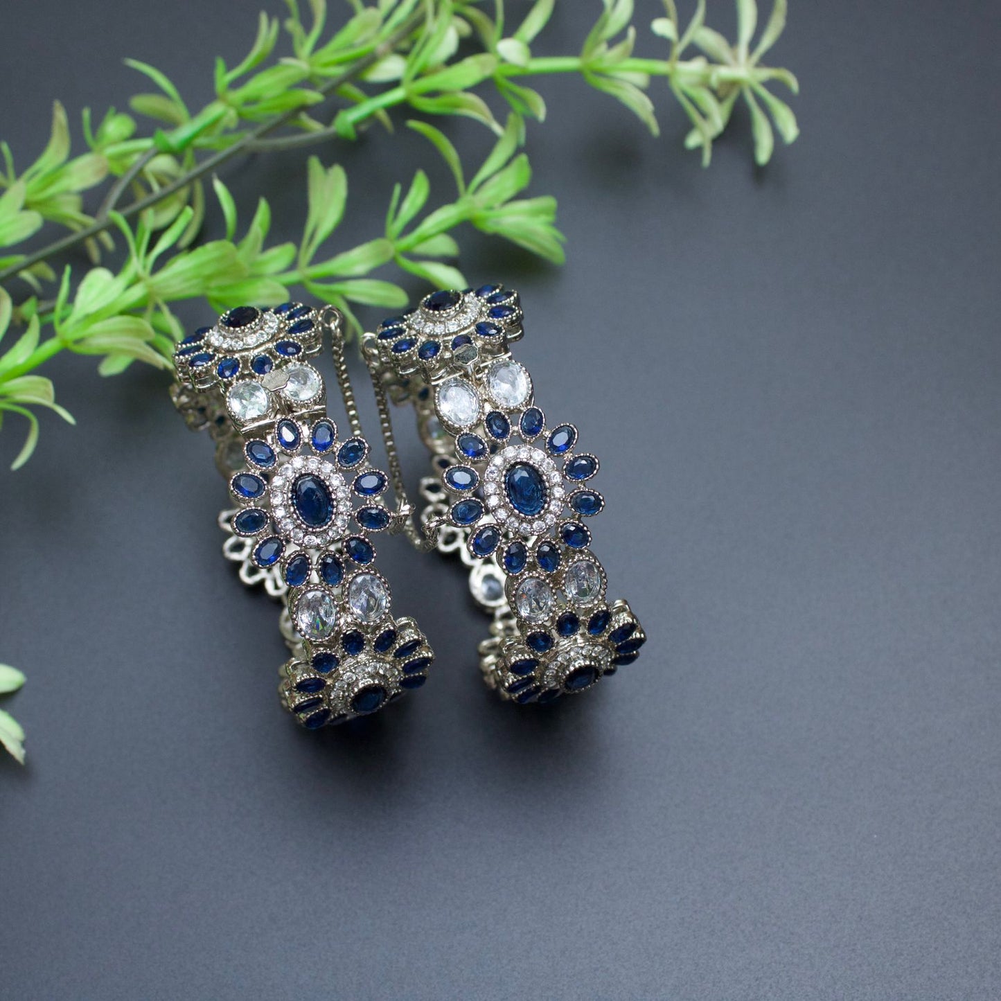 Elegant Stones Bangle - Riwaaj