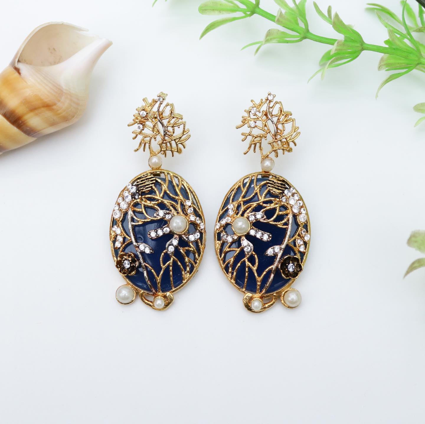 Golden Vines Earrings - Riwaaj