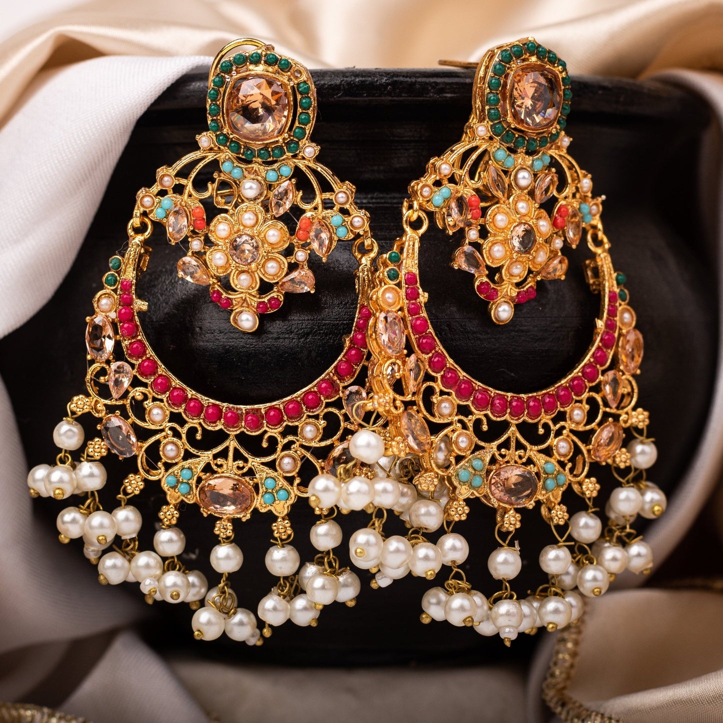 Nazakat Charm Jhumka - Riwaaj