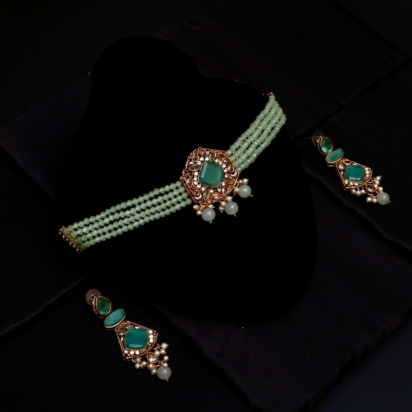 Zeenat Classic Choker Set - Riwaaj