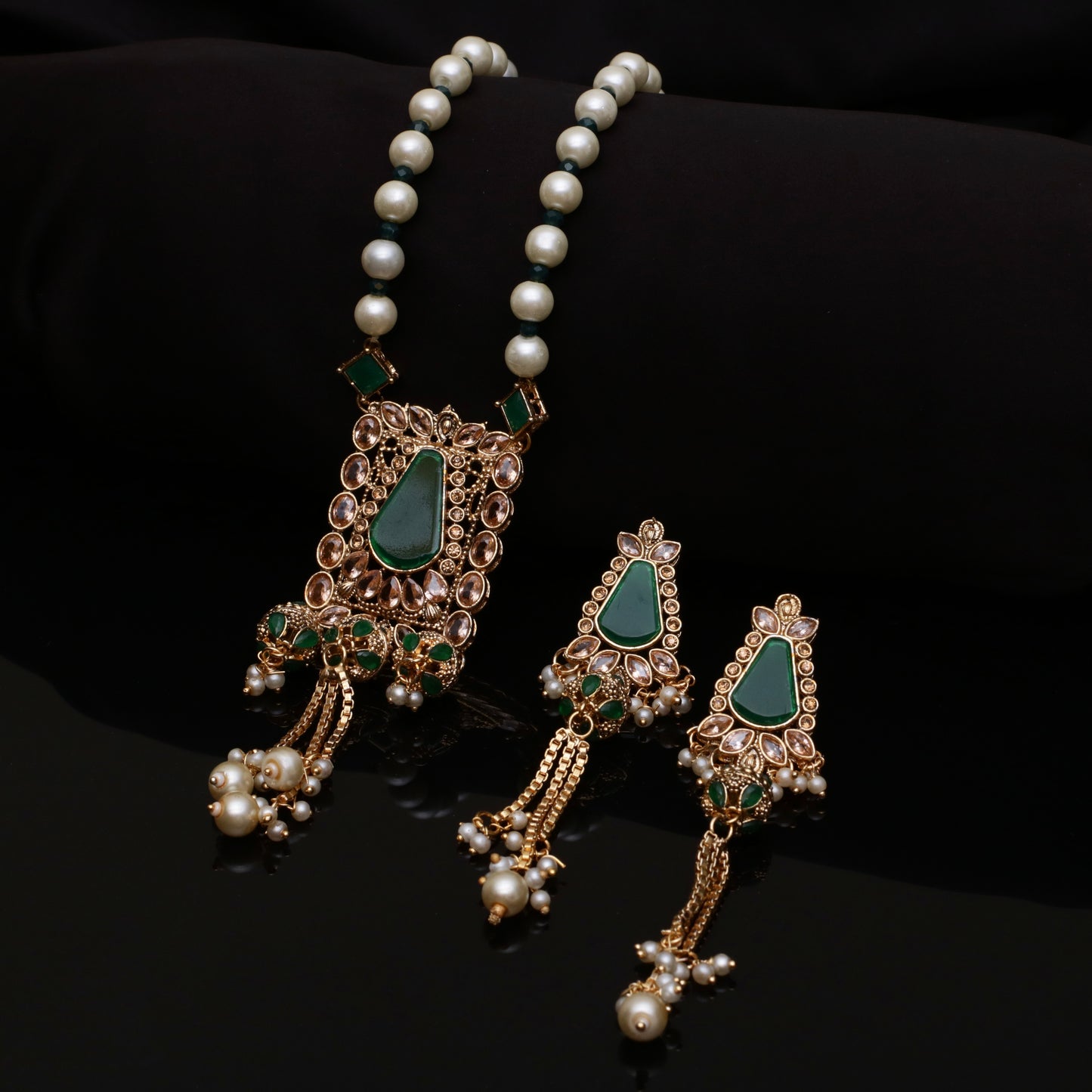 Zarmin Kundan Pearl Maala Set