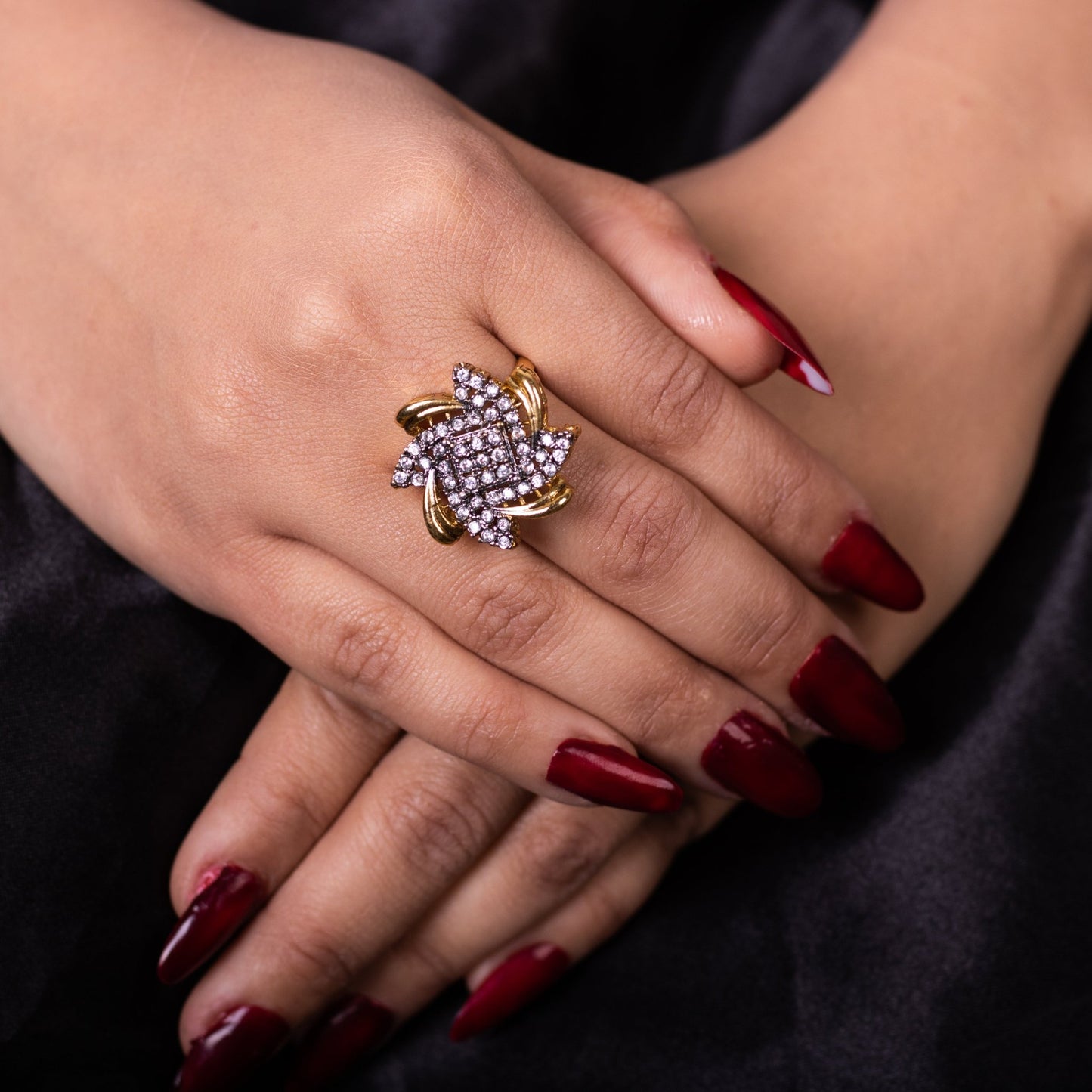 Glamorous - Style Ring - Riwaaj