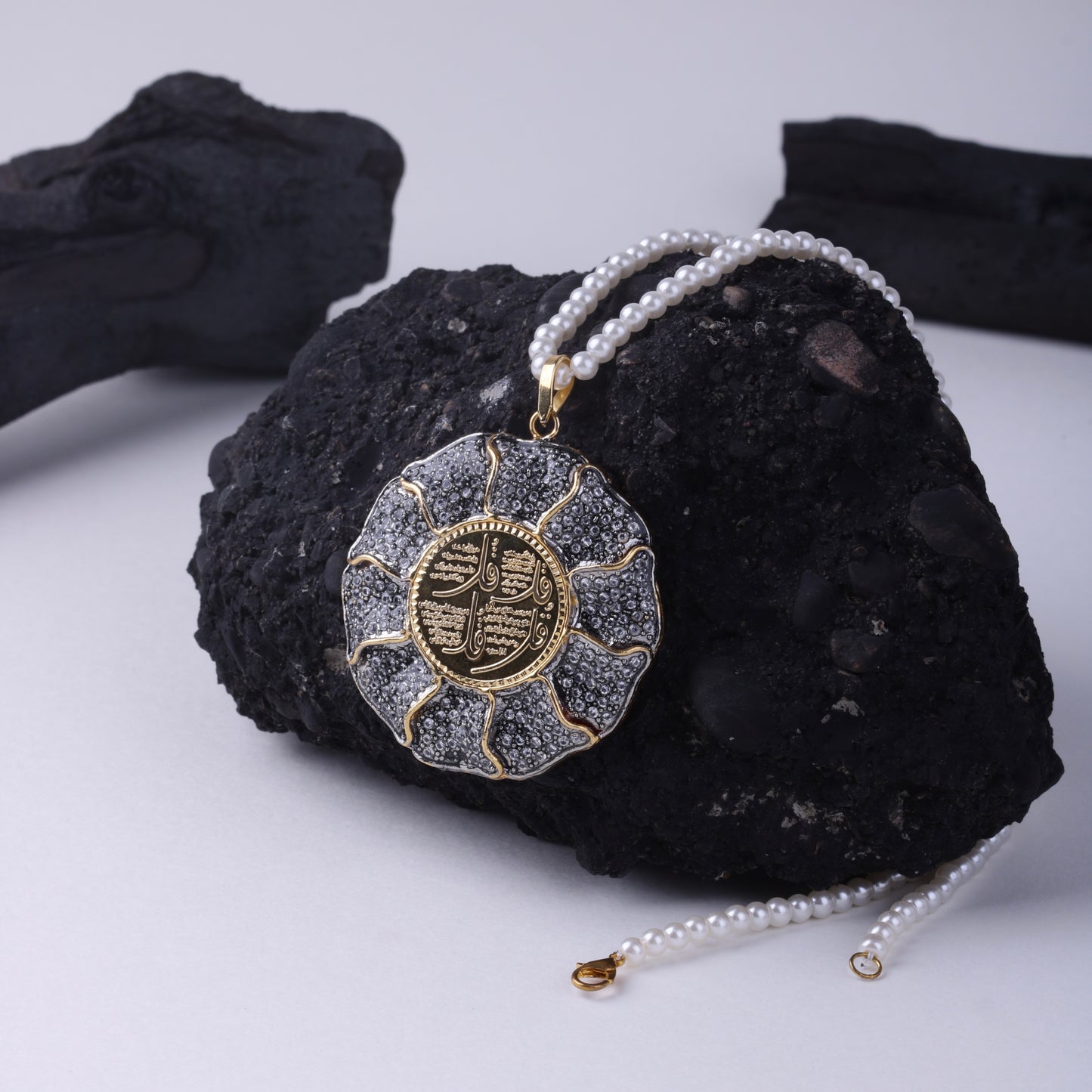 Calligraphy Pendant - 010