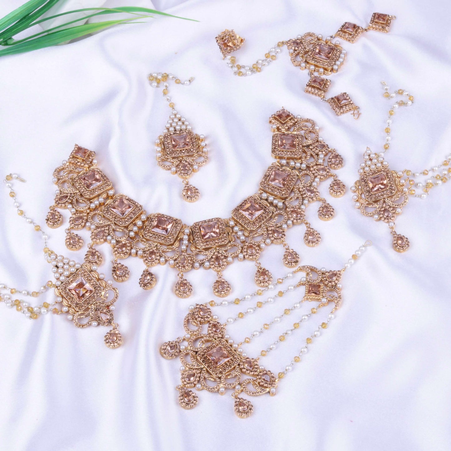 ARIANAH BRIDAL SET CHAMPAGNE - Riwaaj