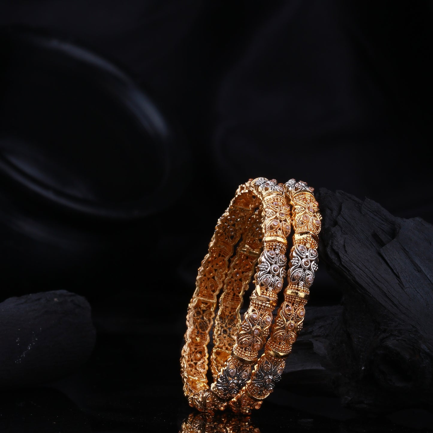 Noor-e-Riwaaj Pair Bangle