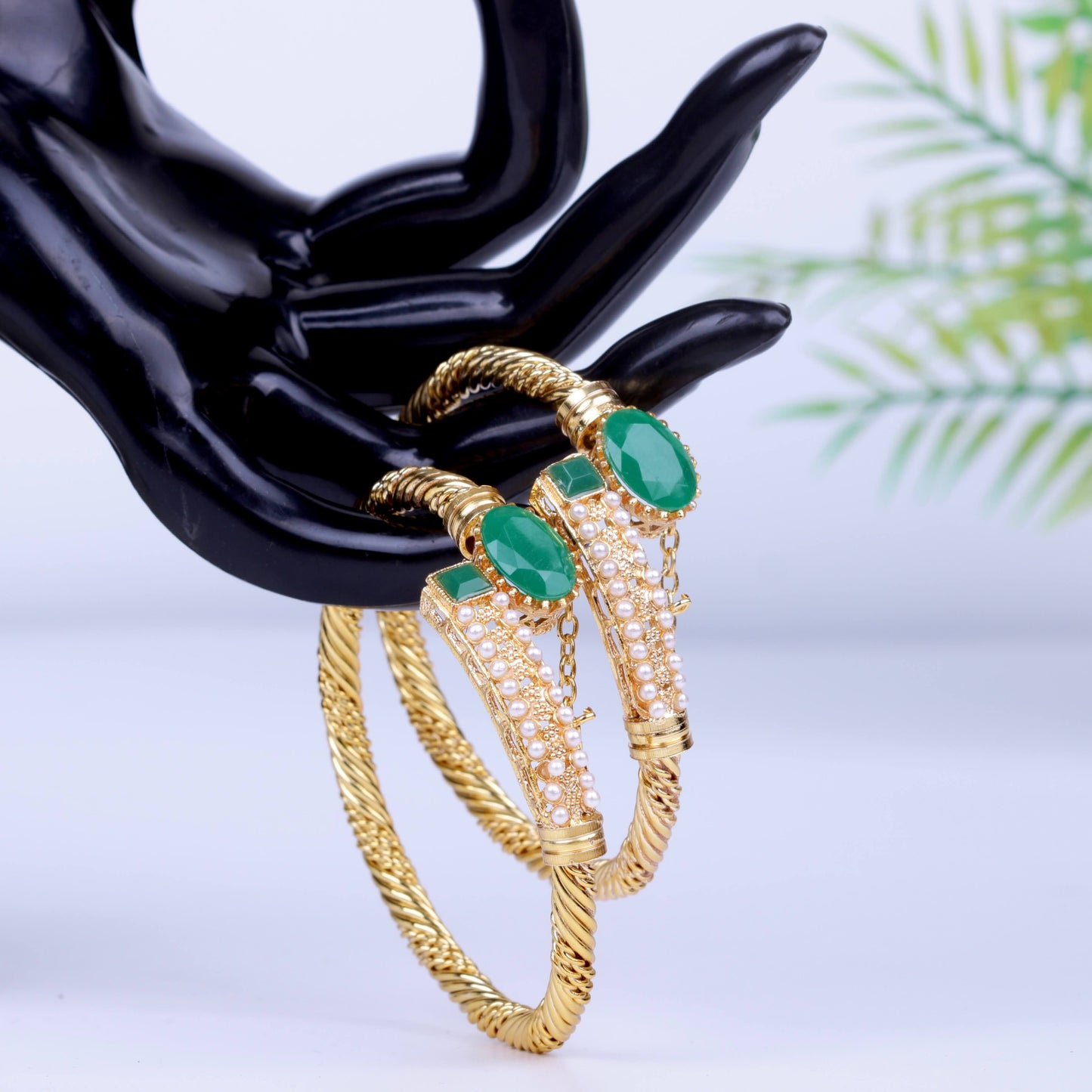 Tribal Solid Gold Polished Openable Bangles (Pair)