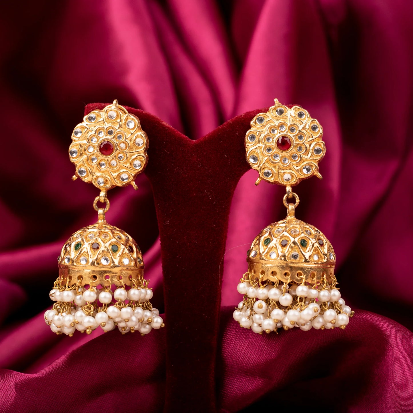 Luxurious Laak Kundan Jhumkey