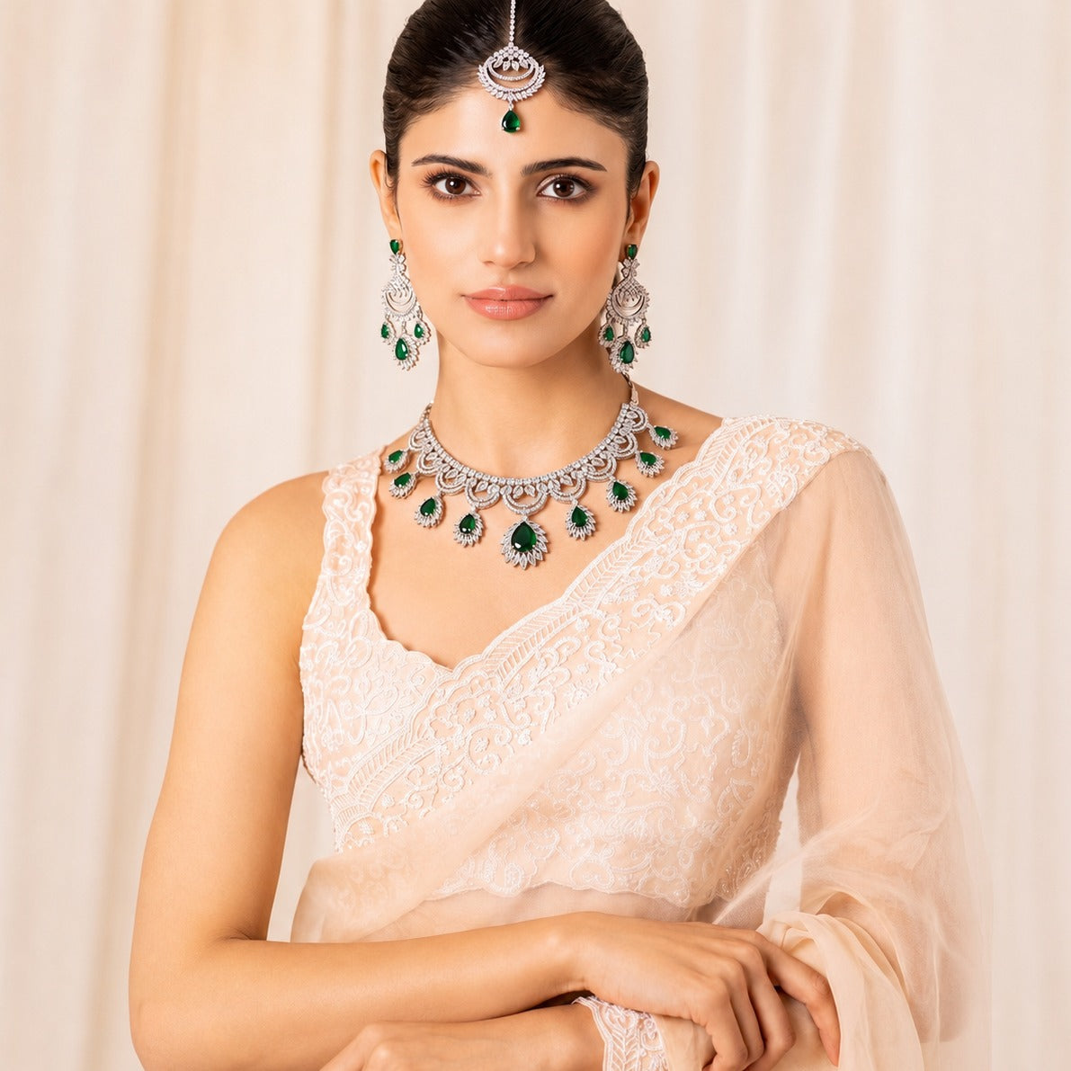 Emerald Green & Diamond Necklace, Earrings & Teeka Set
