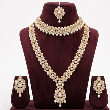Imperial Dynasty Kundan Set - Choker Necklace Earrings & Tikka - Riwaaj