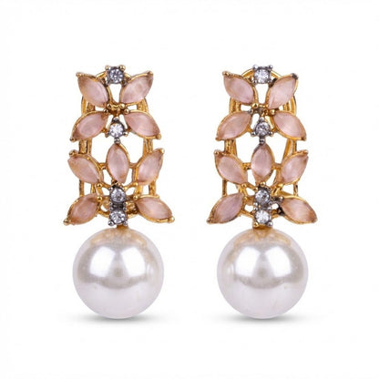 Pearl Flare Studs - Riwaaj