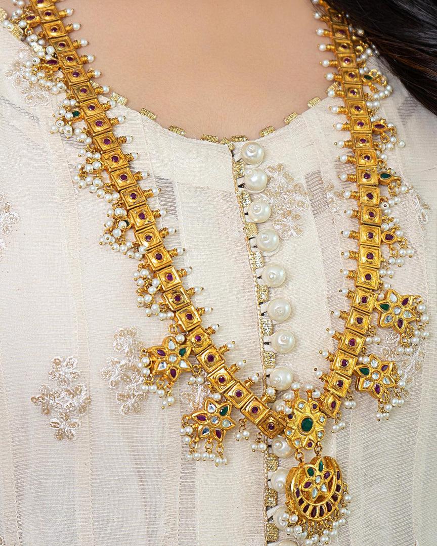 Traditional Long Haar Kundan Set