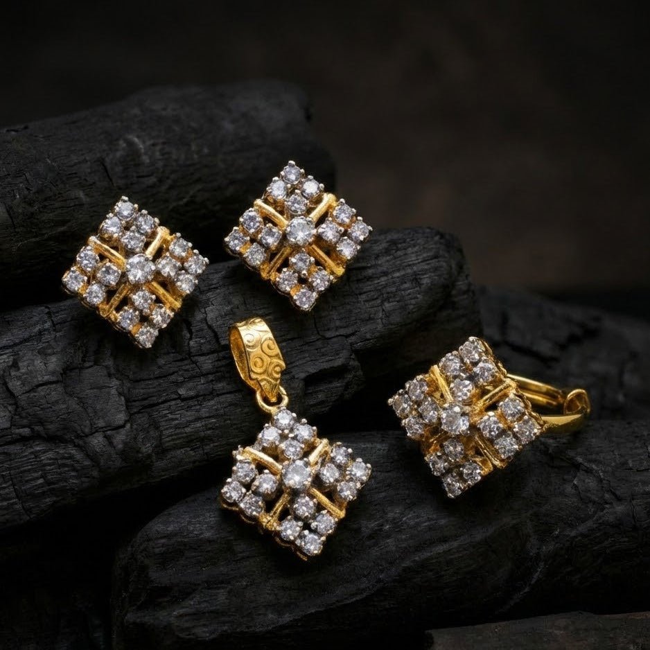 Pyramid Gold Plated Locket Set - Riwaaj