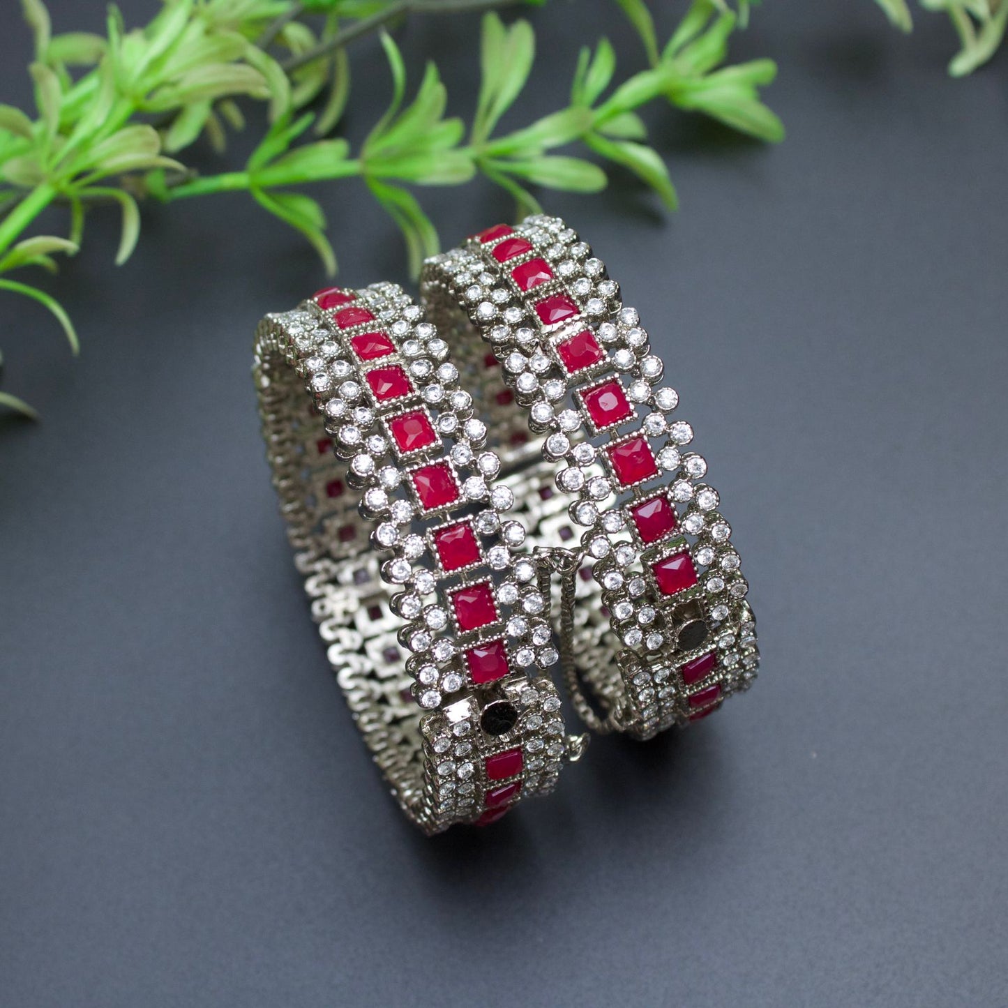 Heer Glam Bangles - Riwaaj
