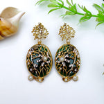 Load image into Gallery viewer, Golden Vines Earrings
