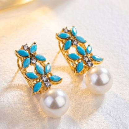 Pearl Flare Studs - Riwaaj
