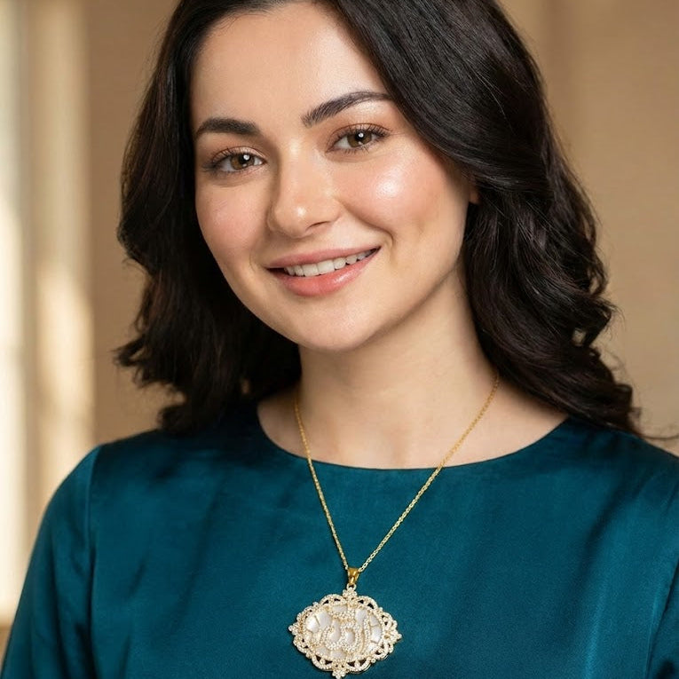 Elegant gold-plated Allah pendant with sparkling zircon stones.