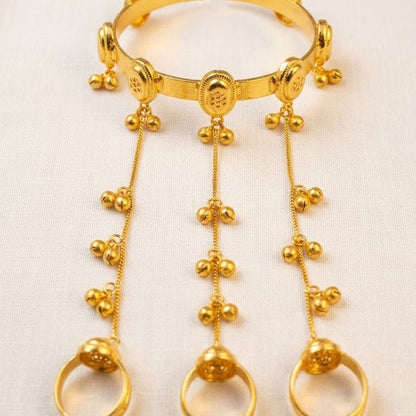 Kashmiri Style Gold Plated Hath Phool Bracelet Ring Hand Chain | Adjustable Design Haath Phool for Women (Single Piece) - Riwaaj