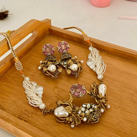 Hoorum Choker Set