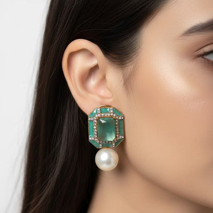 Sadaf Glow Studs - Riwaaj