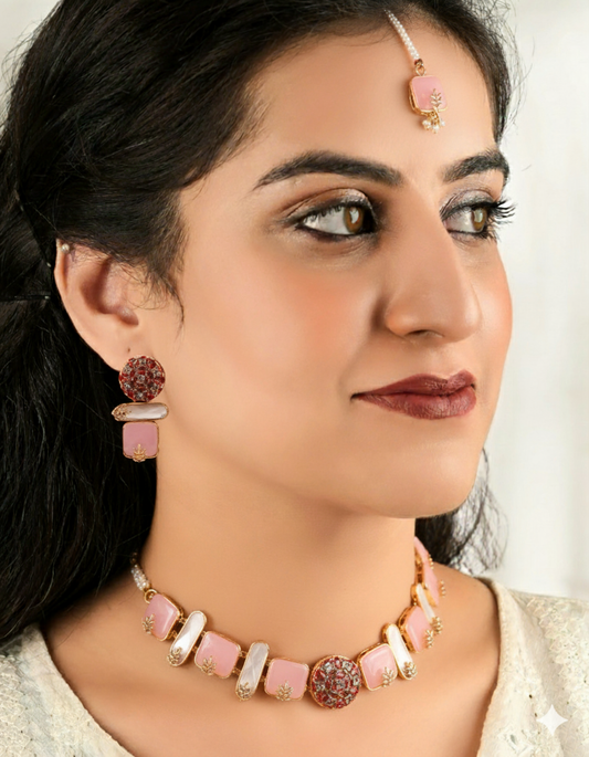 Gulzar Pearl & Kundan Set