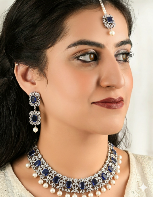 Yumna Zaidi Silver Set