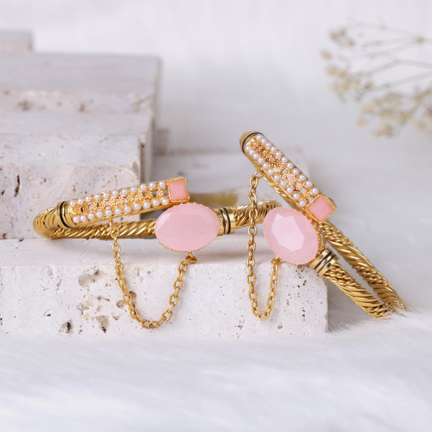 Tribal Solid Gold Polished Openable Bangles (Pair)