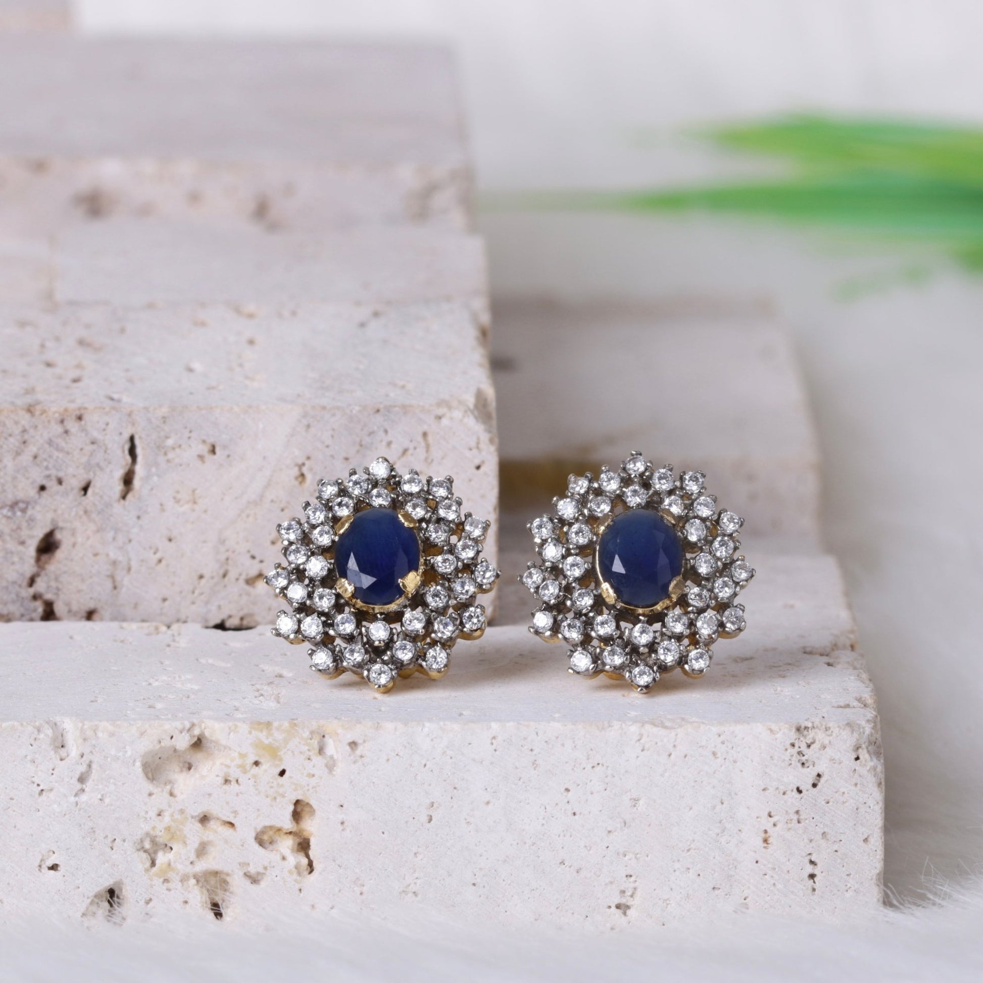 AD Zircons Studs Silver - Riwaaj