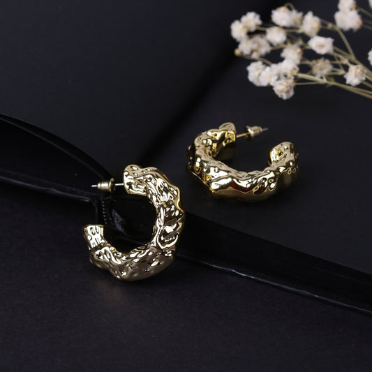 Curved Drop Studs