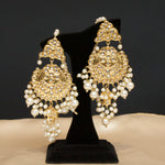 Load image into Gallery viewer, Divine Kundan Radiance Set
