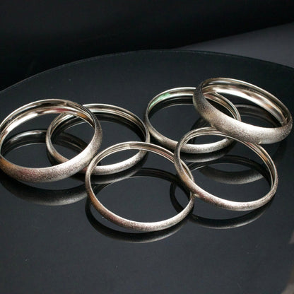 Cleopatra Silver Glass Bangle - Riwaaj