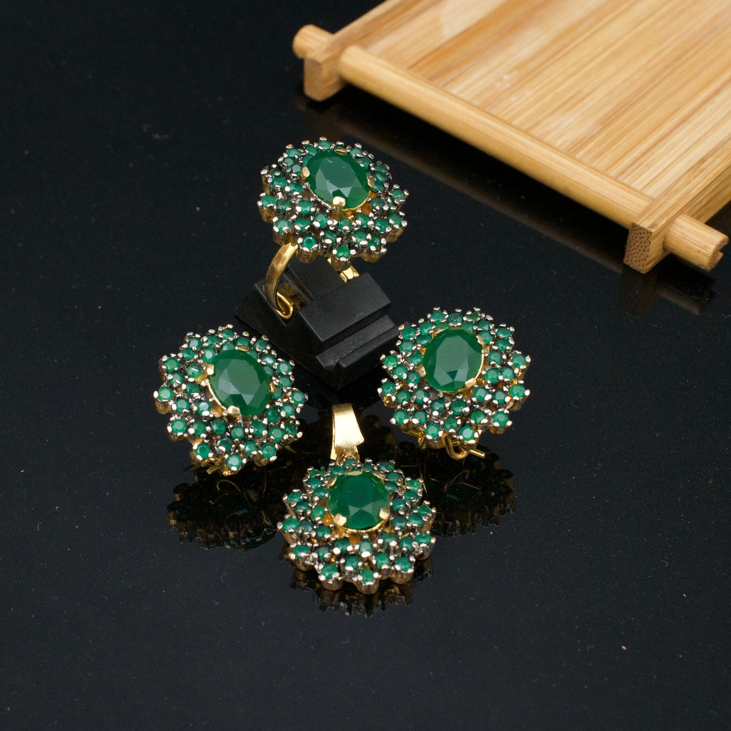 Mystic Glow Zircon Set