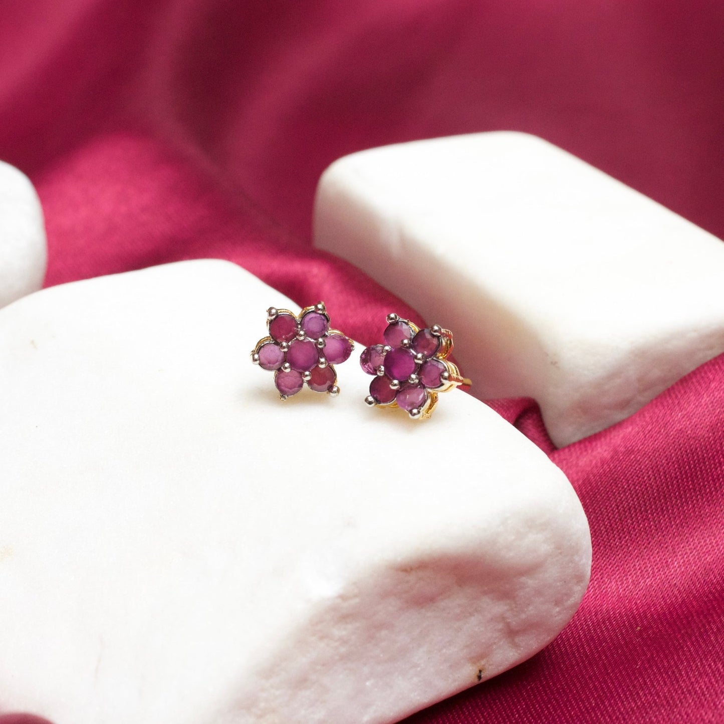 Zirconia Small Studs - Riwaaj