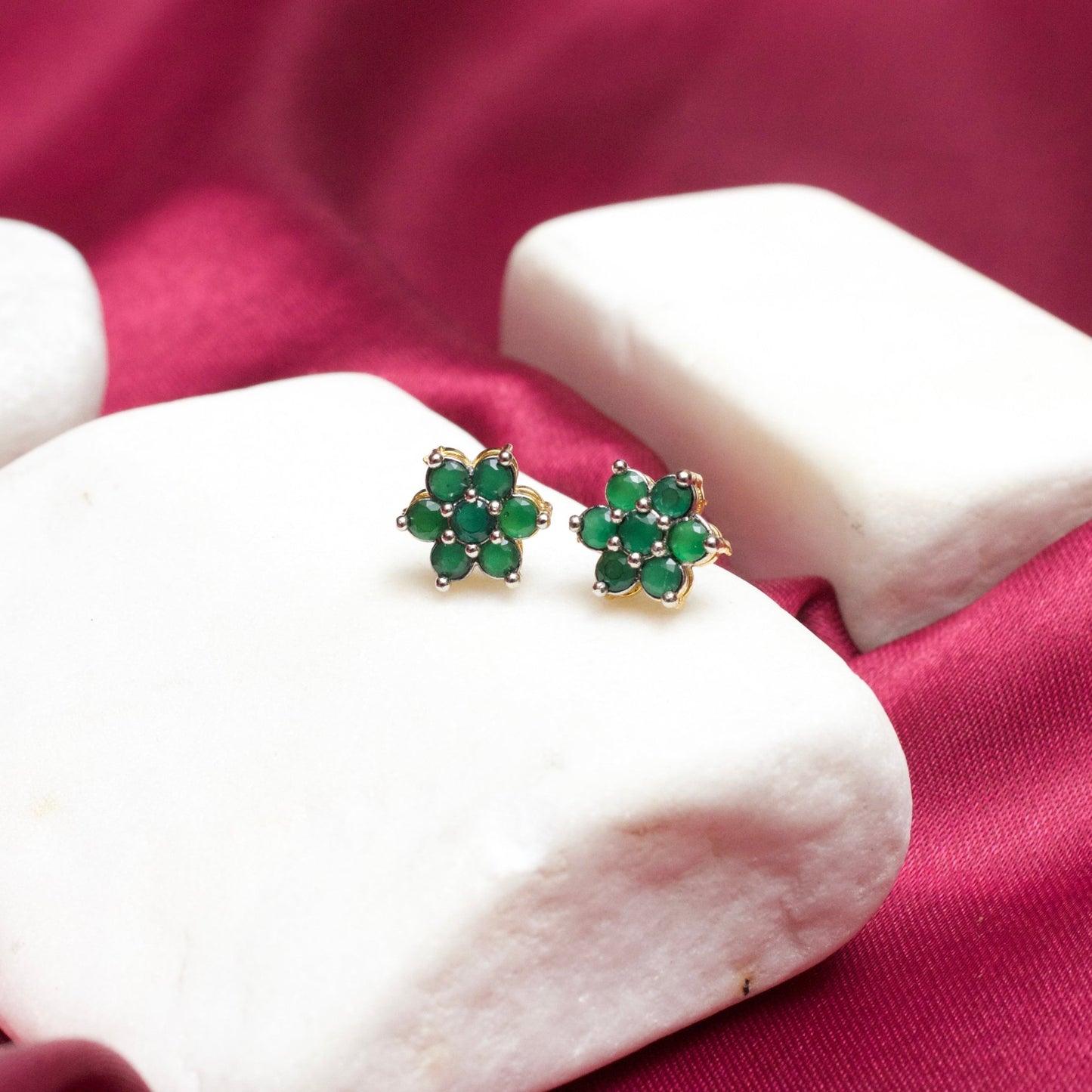 Zirconia Small Studs - Riwaaj