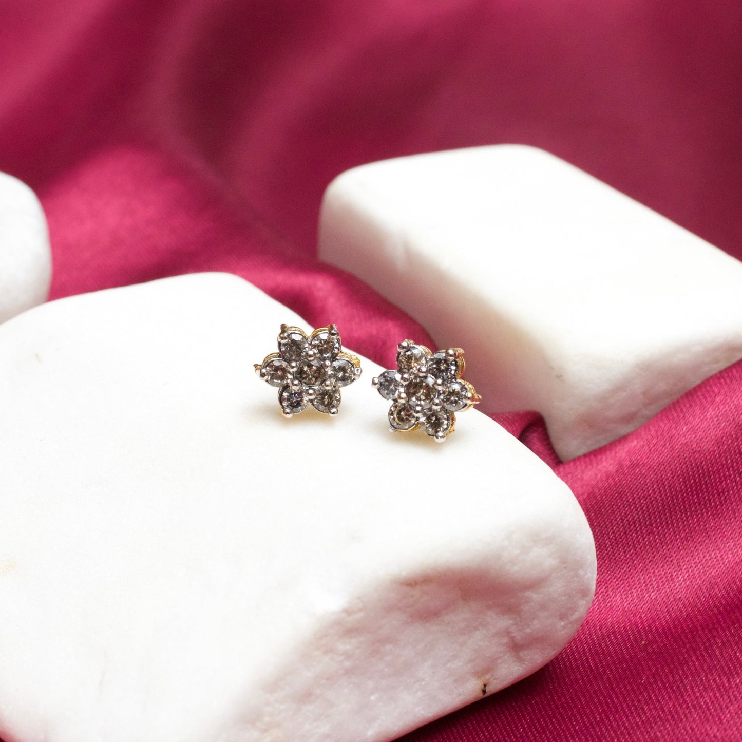 Zirconia Small Studs - Riwaaj
