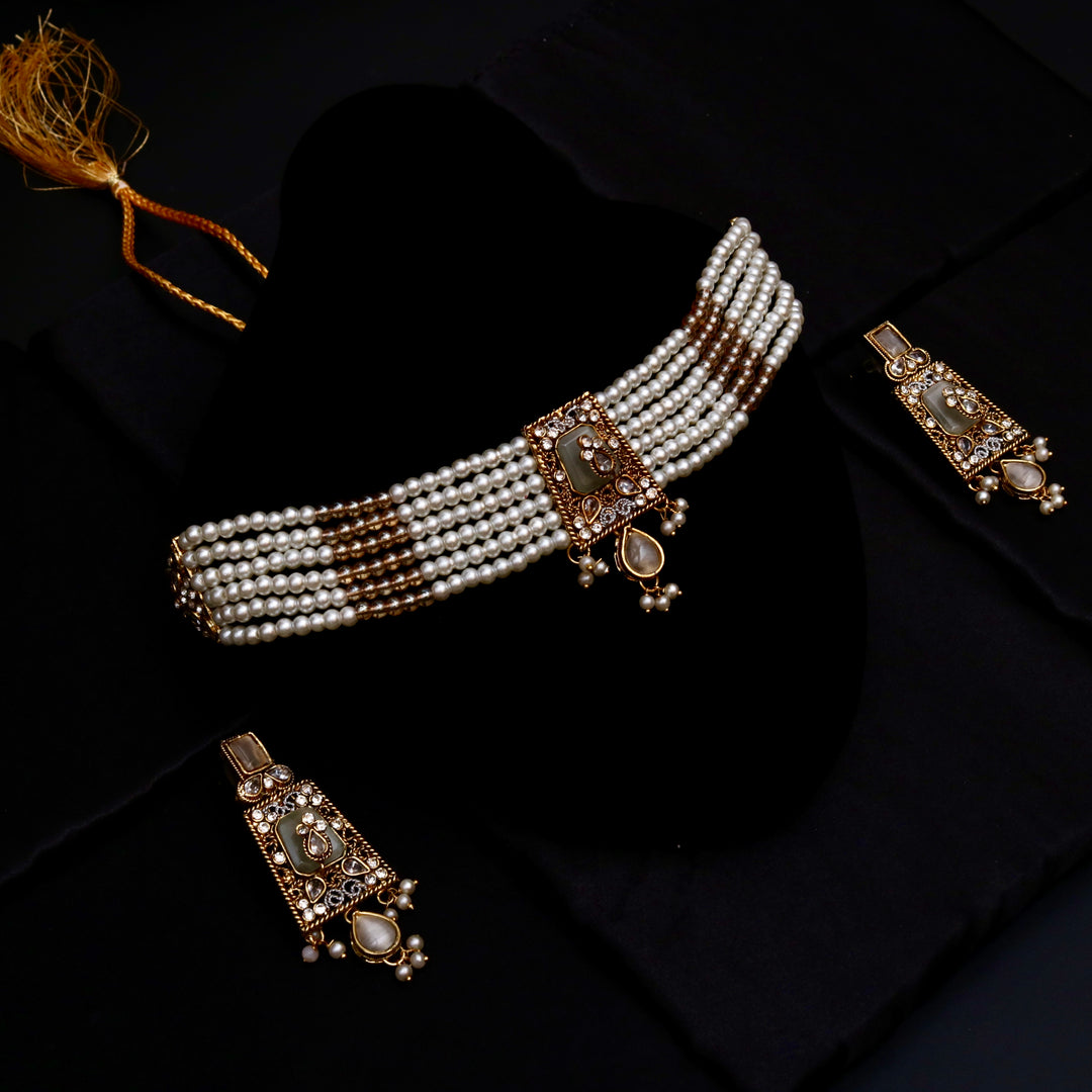 Mahira Pearl Choker Set