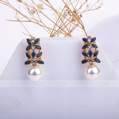Pearl Flare Studs - Riwaaj