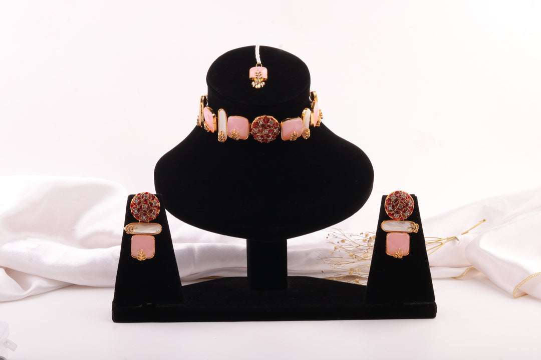 Gulzar Pearl & Kundan Set