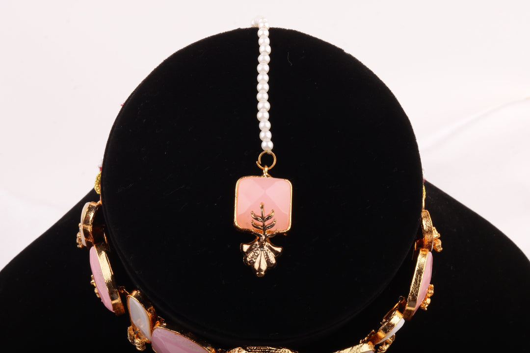 Gulzar Pearl & Kundan Set