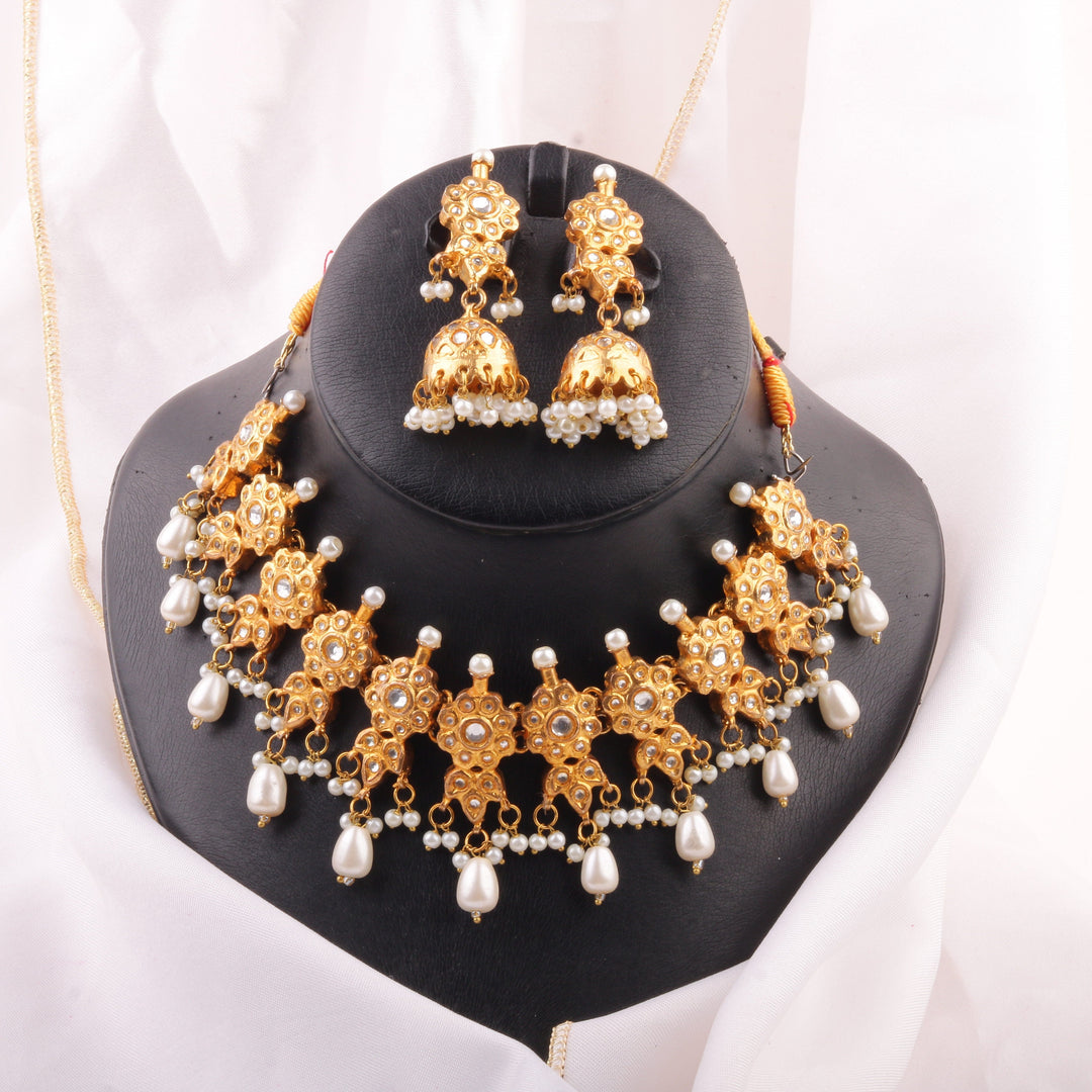 Zeenat Royal Kundan Set