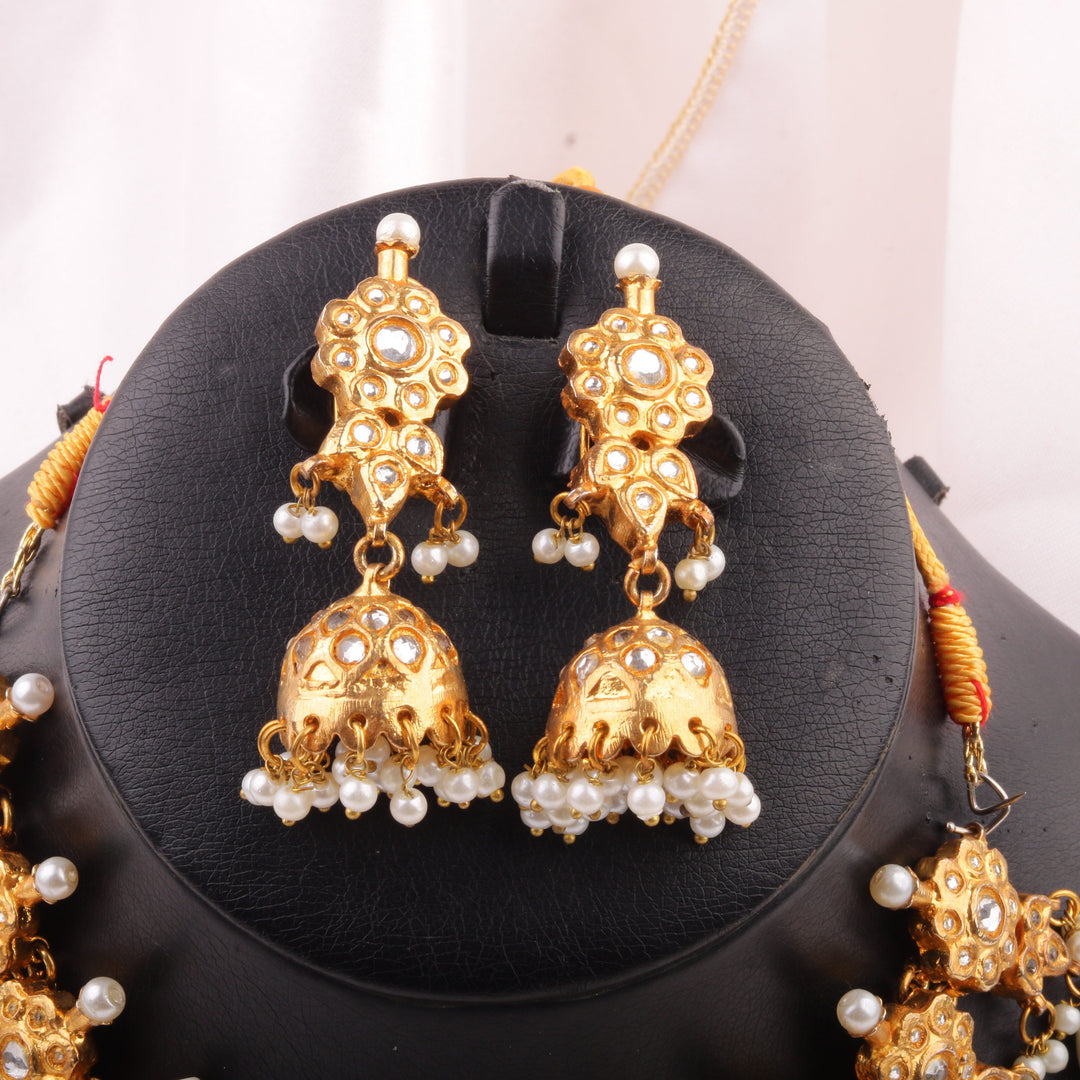 Zeenat Royal Kundan Set