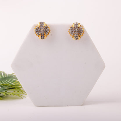 Classic Zircon Spark Studs
