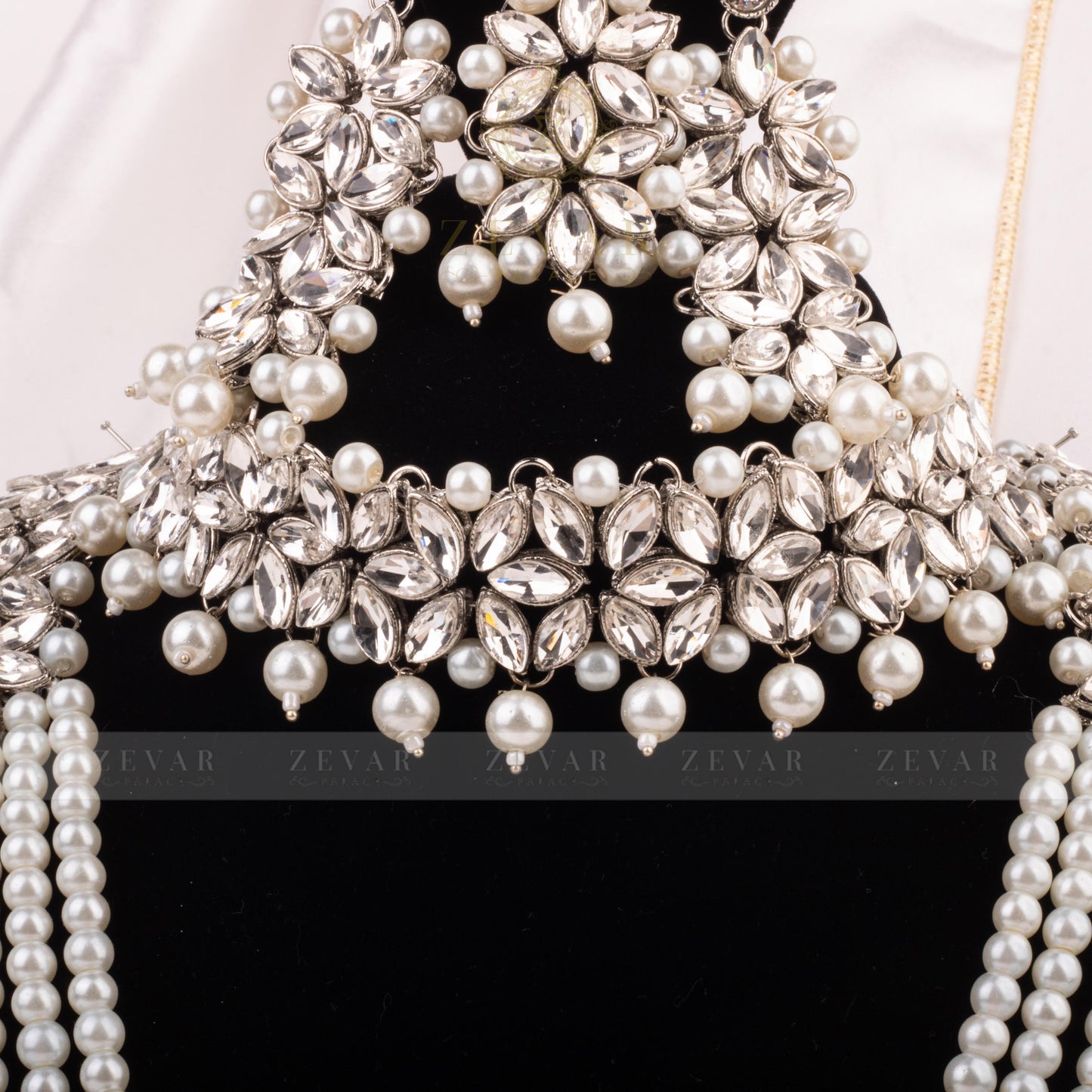 Imperial Bridal Kundun Pearl Set Silver