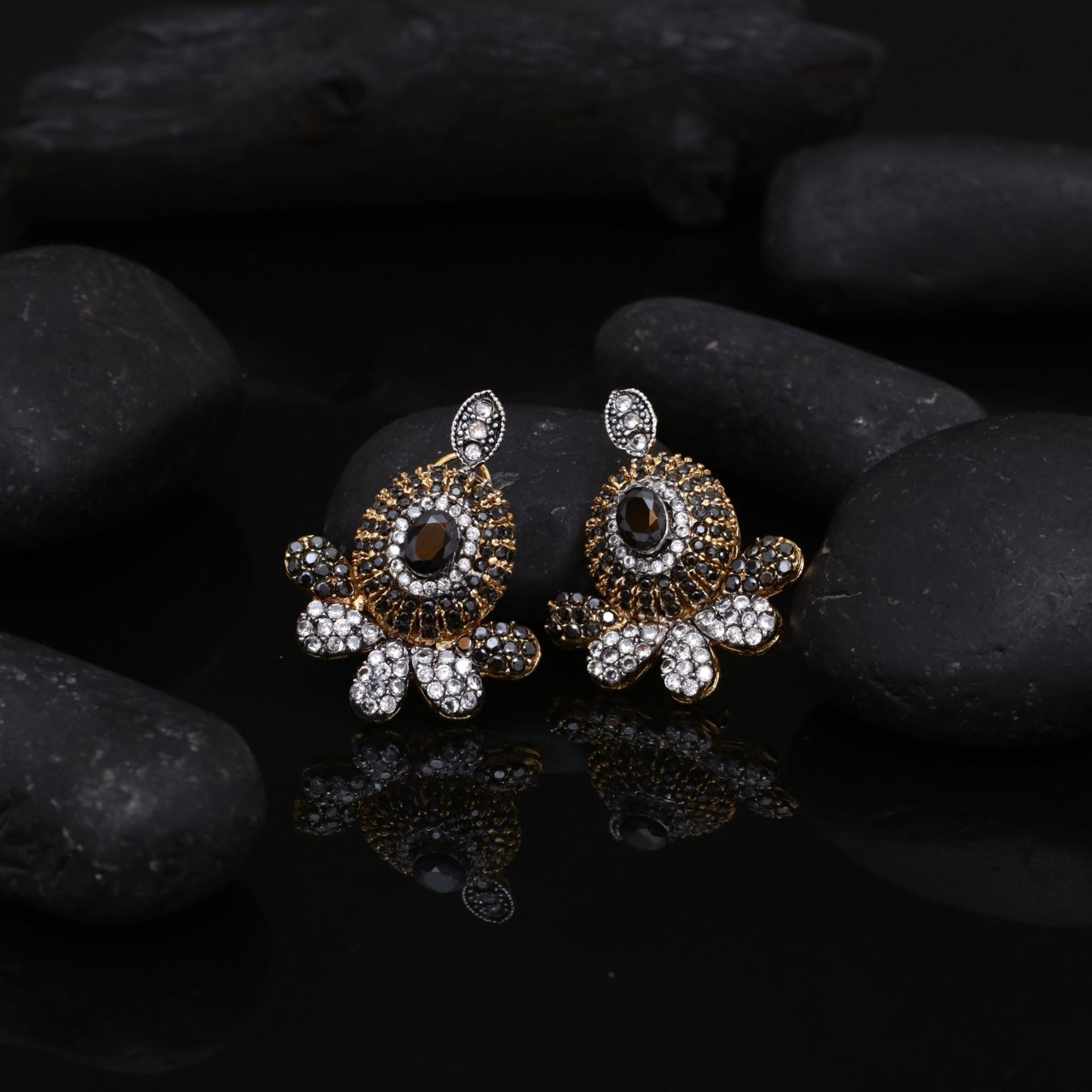 Oxidized Zircon Studs - Riwaaj