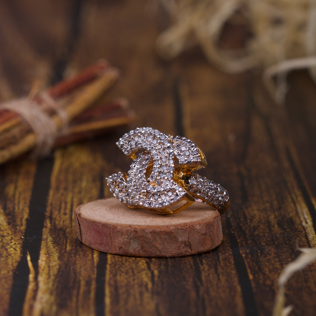 Iconic Glam Ring