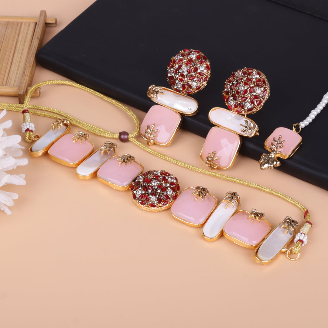 Gulzar Pearl & Kundan Set