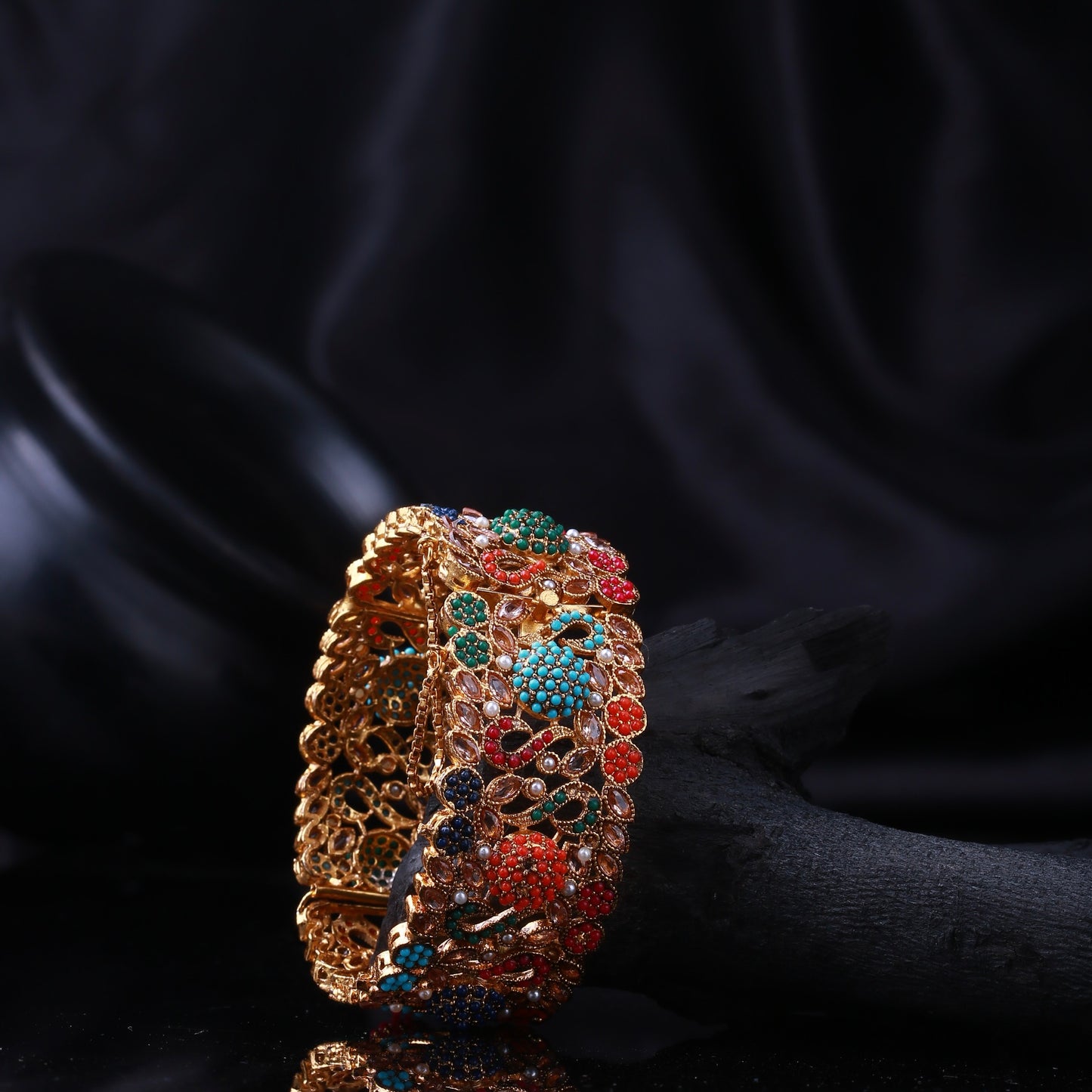 Navarttan Viraasat Bangles