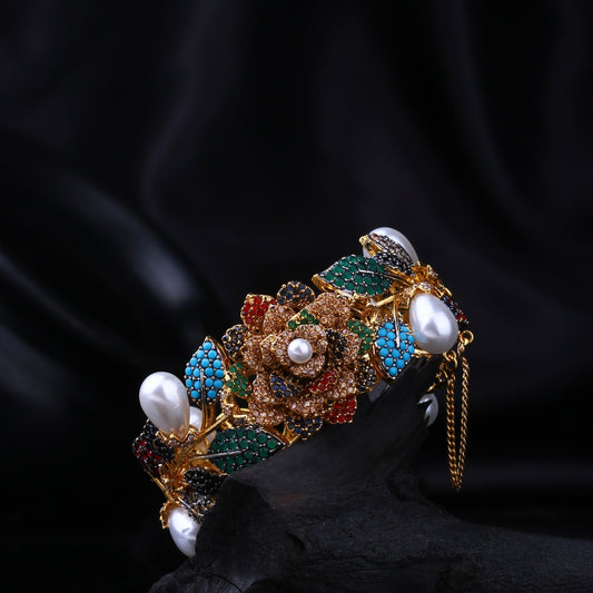 Navarttan Blossom Cuff
