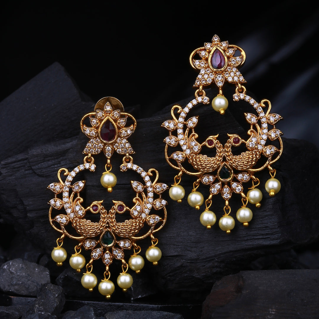 Royal Peacock Chandbaalis